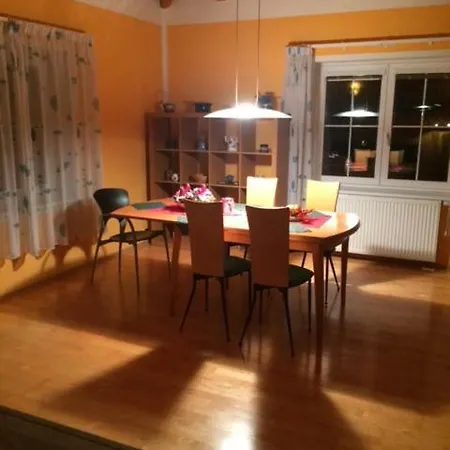 Bird Semesterbostad Prezletice